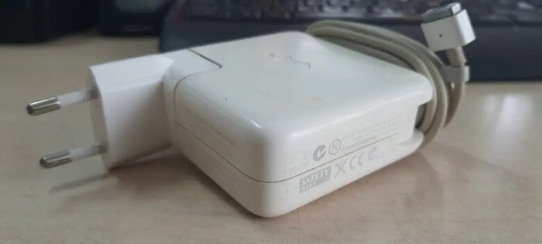 Apple mage safety Adaptör